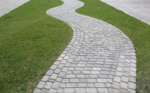 Cost of Walkway Paving in Vancouver